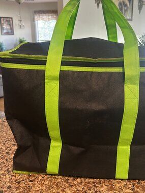 XL Insulated Black Bag with Double Handles